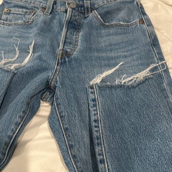 501’S Levi’s - Woman’s - Picture 4 of 9